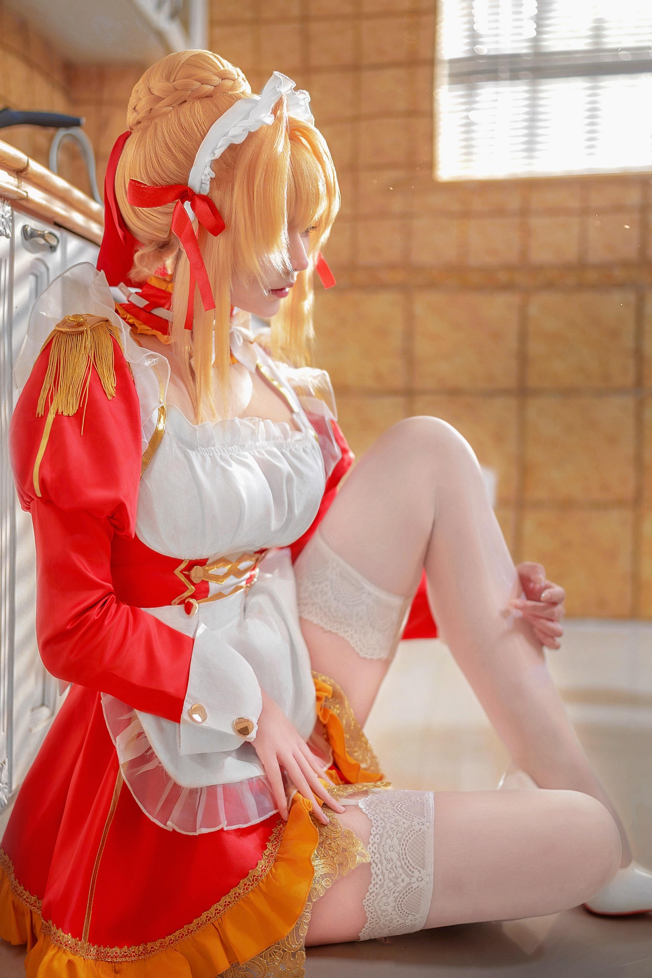 世界也为余倾倒。摄影老师