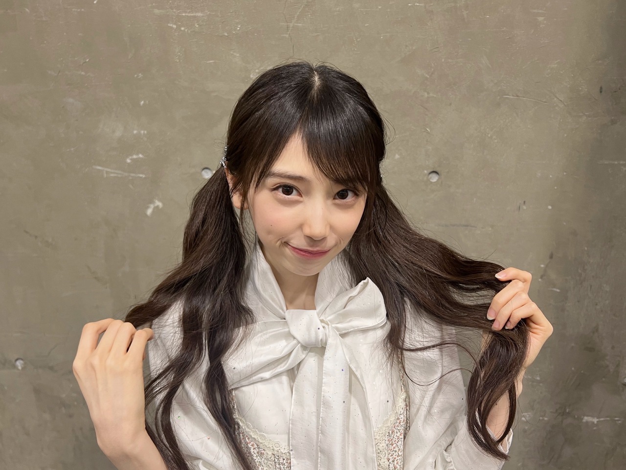 矢田萌華「9/21のリアルミーグリから、お洋服も秋仕様にしているの、、気がついた