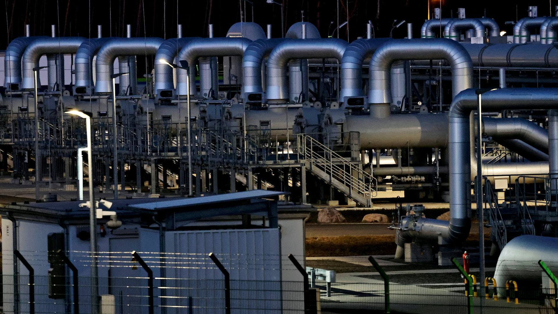 俄罗斯外交部发言人近日表示，由于欧盟能源政策失误导致电价飞涨，如今新年和圣诞节的