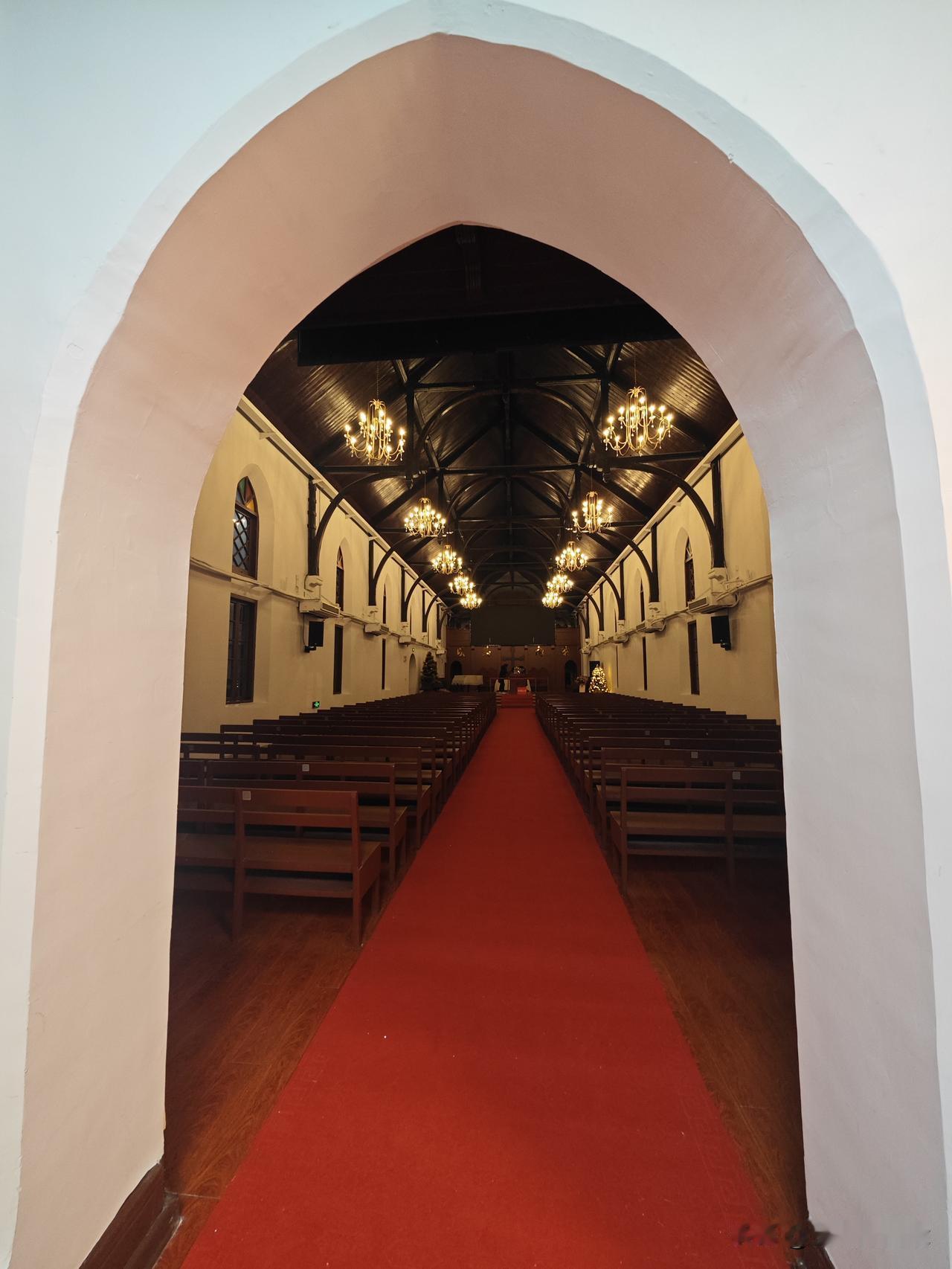 就住在附近，过去很少开放，今天第一次进去。