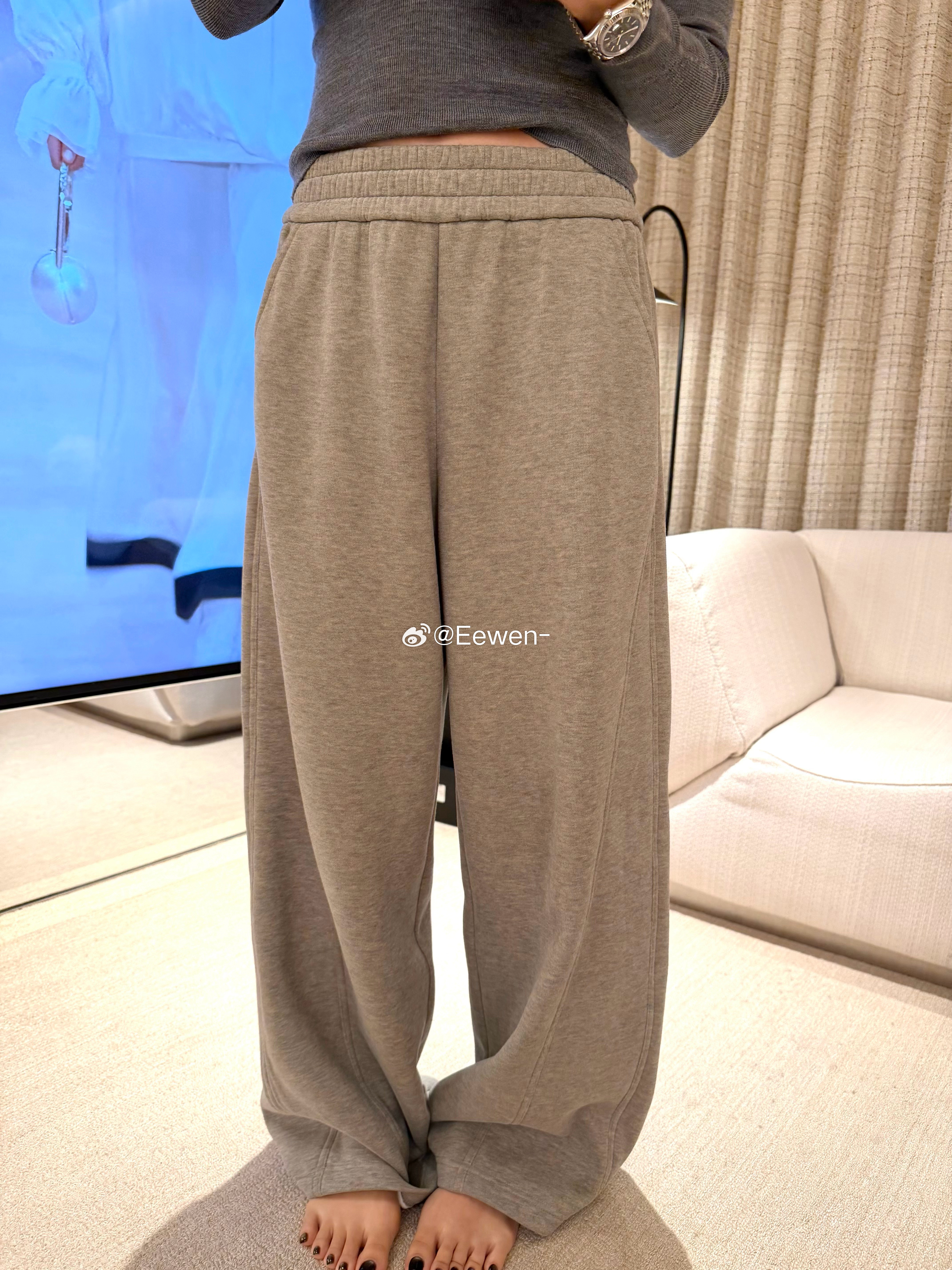 两个热乎乎款 🧋🍫 裤子不起球 不鼓包 也不容易缩水裆部裤腿版型都比较利落 