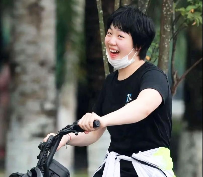 全运会还没有开始，
单打种子位却引发热议。
网友们各执己见，
公说公有理婆说婆有