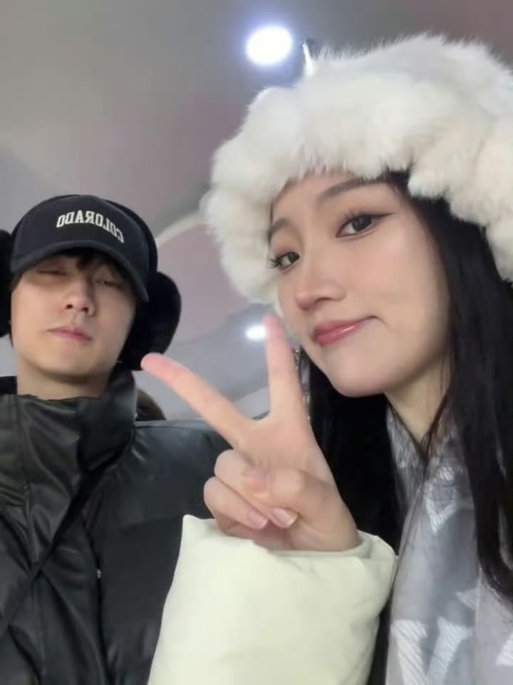 九成美曝田栩宁出轨有孩子九成美晒与田栩宁亲吻视频 我不准你们这么说田栩宁！火了之