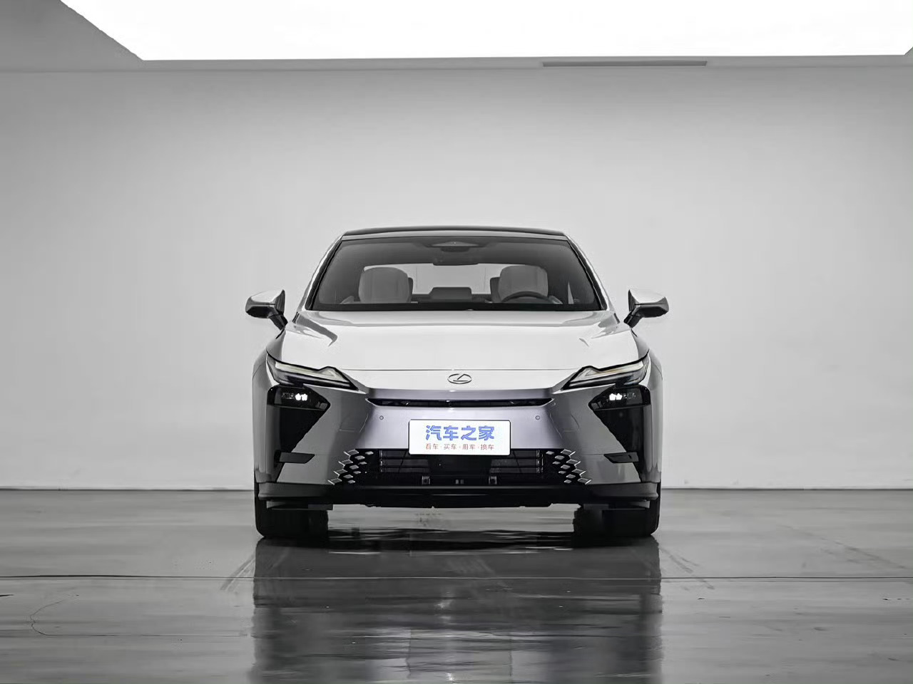 新款雷克萨斯ES，好看吗来判判
