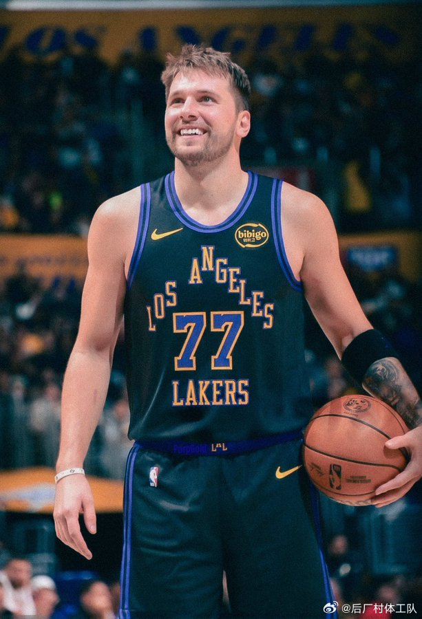 湖人战胜骑士东契奇历史第三年轻15000分先生 里程碑加赢球，湖人战胜骑士取得四