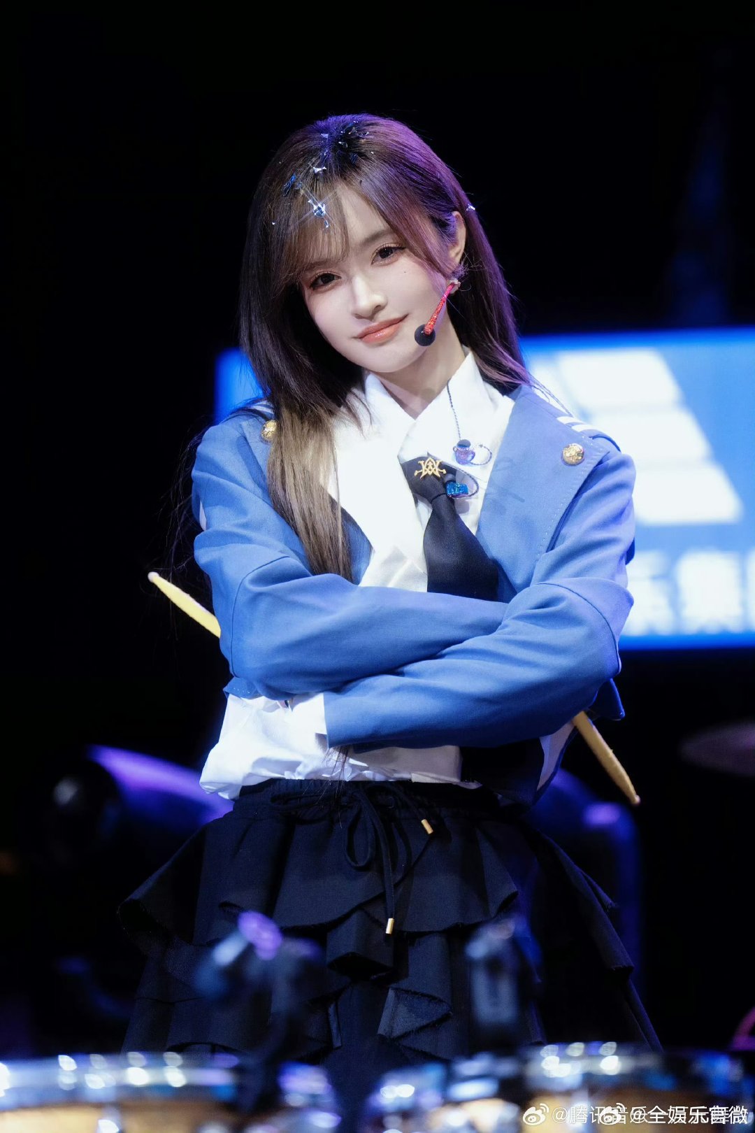 杨冰怡升堂SNH48总选排名恭喜杨冰怡成功蝉联总选第一，顺利升堂，跻身明星殿堂。