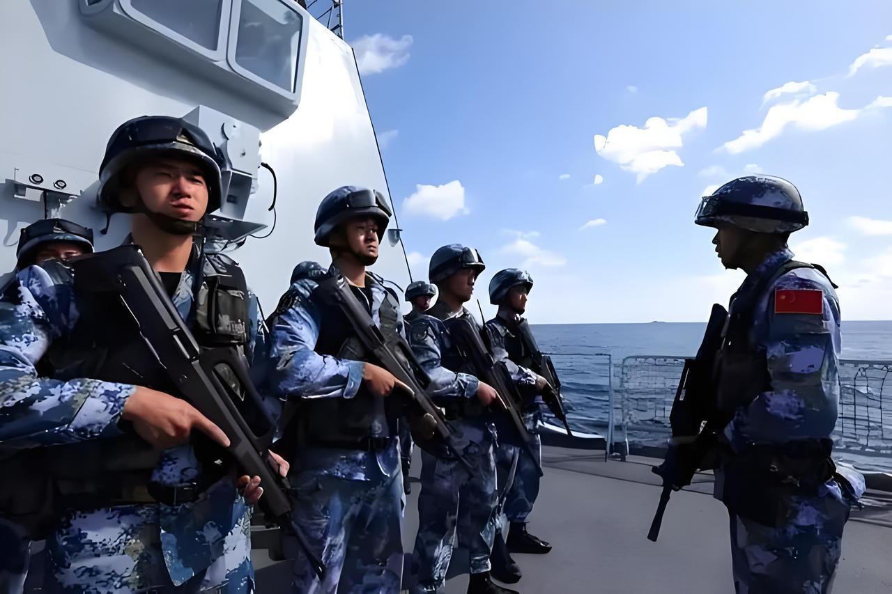 很多人至今都还没有搞明白，就是为什么美国要不惜一切代价维持台海现状！这里简单说两