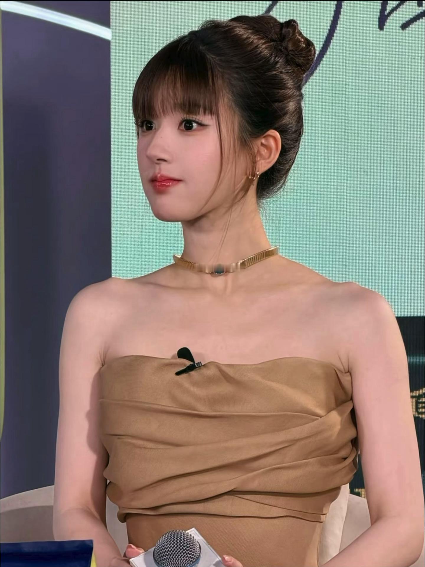 这居然是生图直出，露思这个妆太完美了，嫩回桑稚…