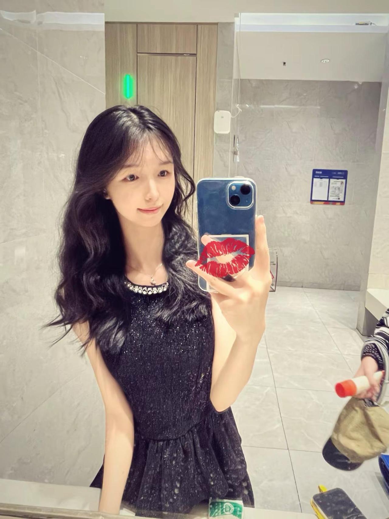 那天你看着我的眼睛 是觉得我好看还是好骗