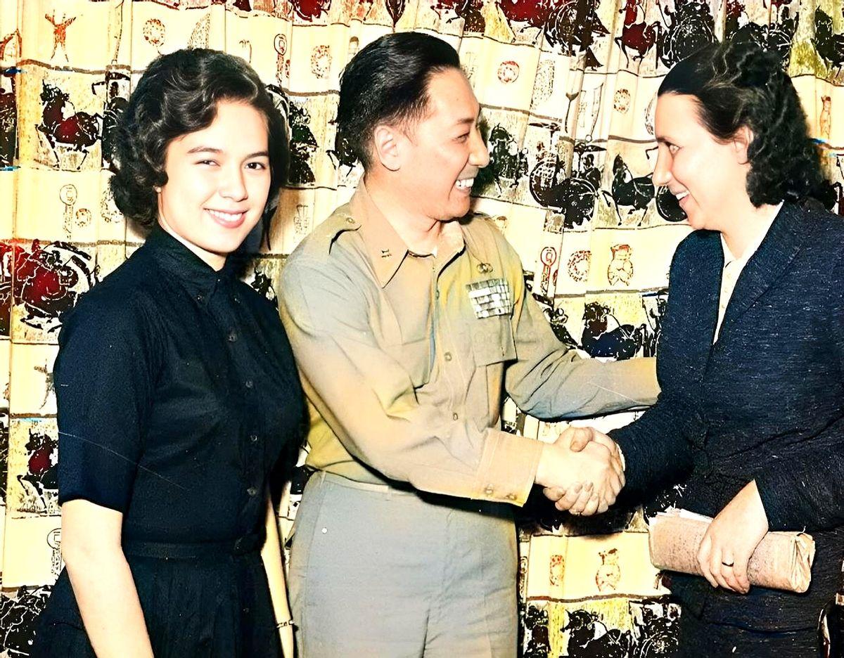 41岁娶21岁混血美女，婚礼却躲去东京，蒋纬国怕啥？

1955年，蒋纬国把邱爱