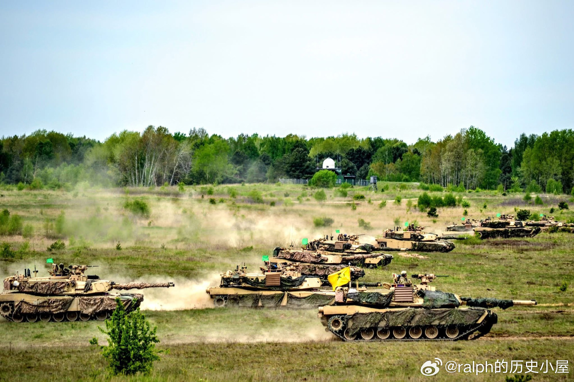 2022年在波兰参与联合演习的美军M1A2和波兰陆军豹2坦克军事历史全触达