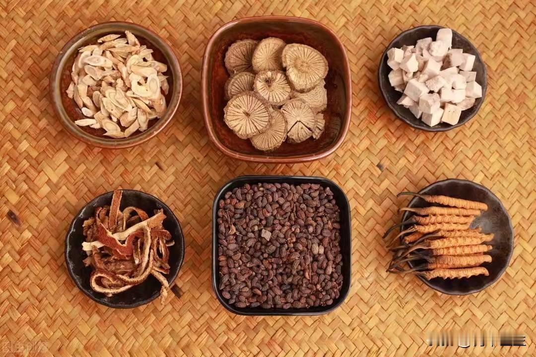 脾胃虚弱，但是一补就上上火，是你不知道  ，中医教你两个方法，正确养脾胃

1.