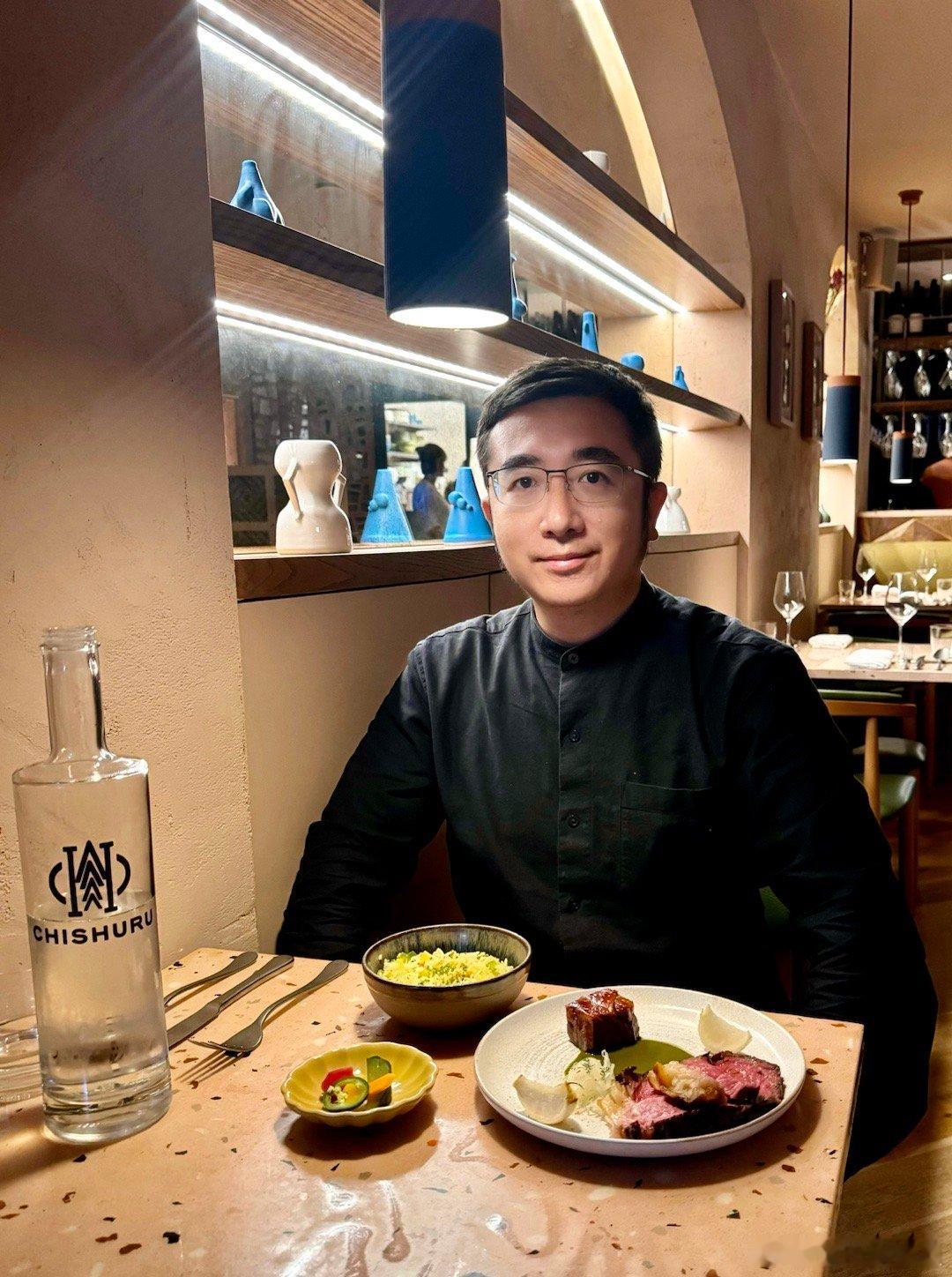 西非菜Chishuru，伦敦米其林一星。在新一期Traveller上看到介绍西非