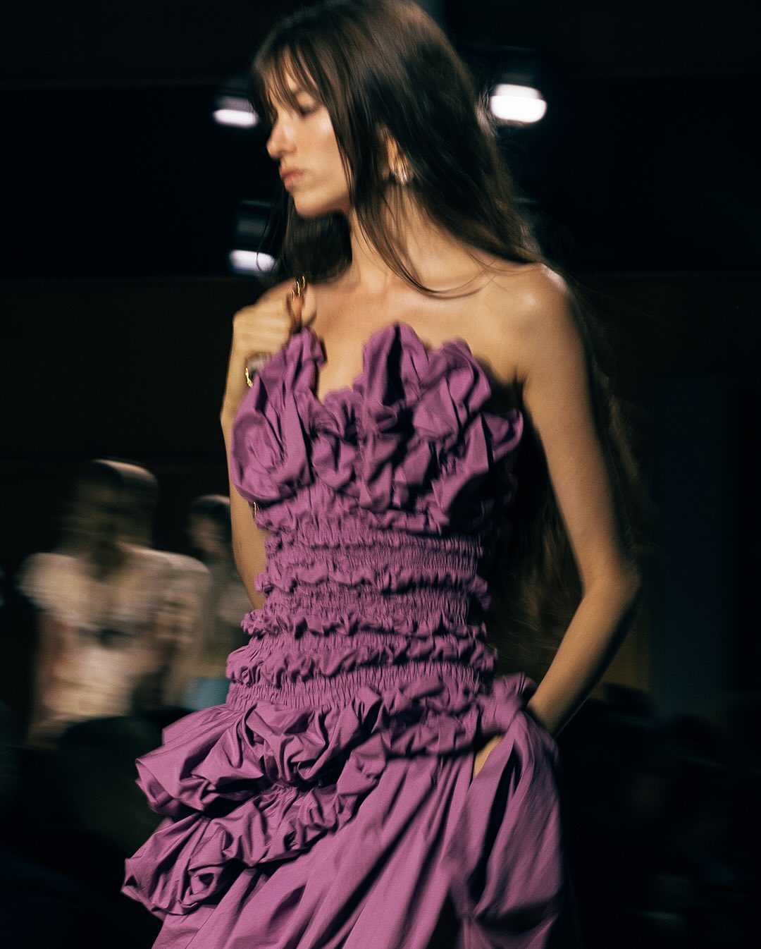 Chloé Summer 2026 by Chemena Kamali 棉质与花