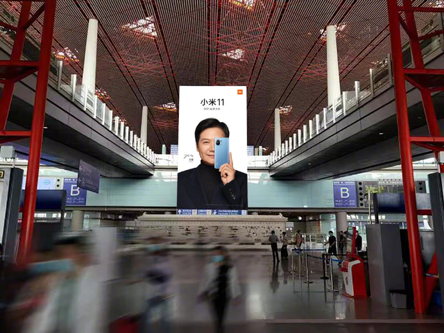 刚刚，小米发布的新款小米15，把米粉都整不会了