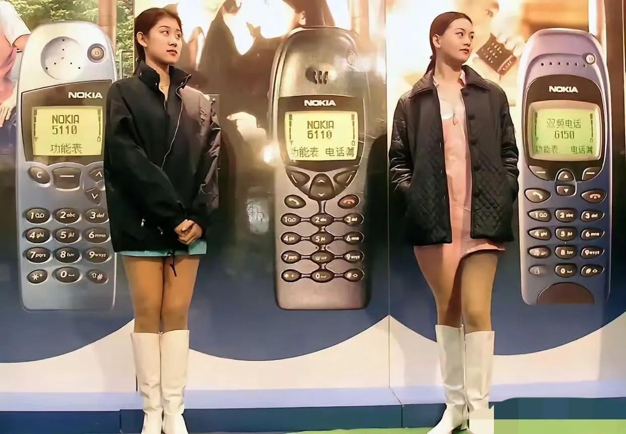 这确定是以前的手机发布会现场吗？