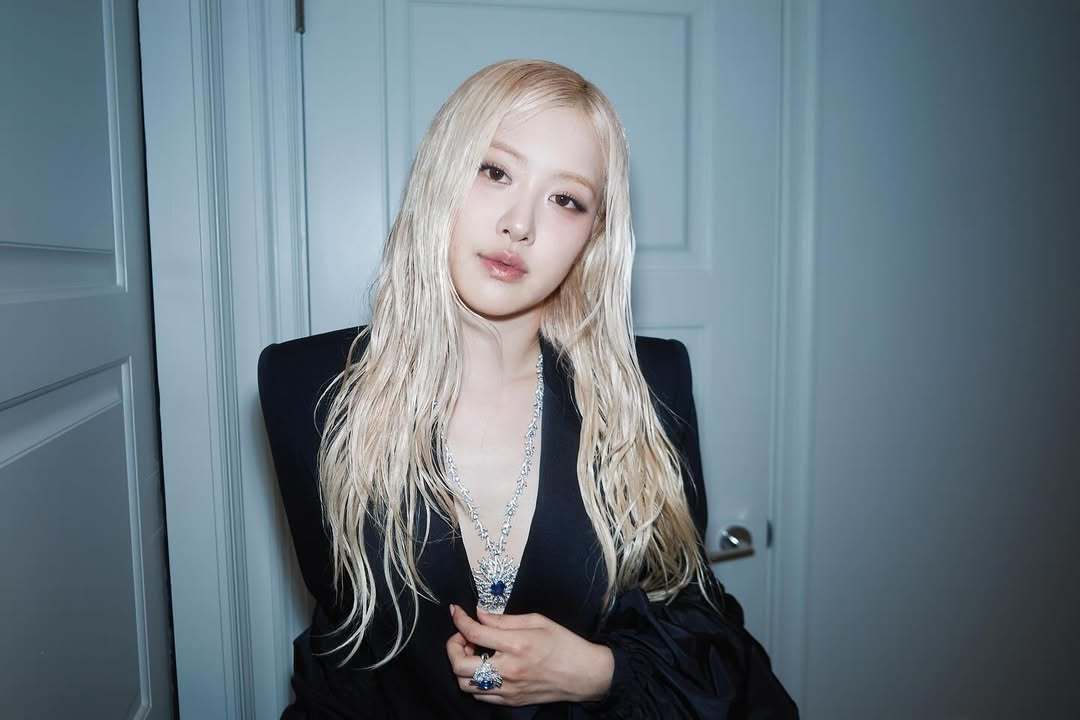 ROSÉ朴彩英｜Met Gala 2025第二次出席Met Gala，Saint