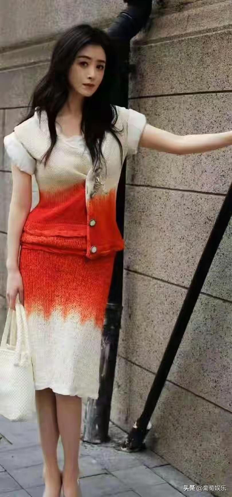 蒋欣
休闲照