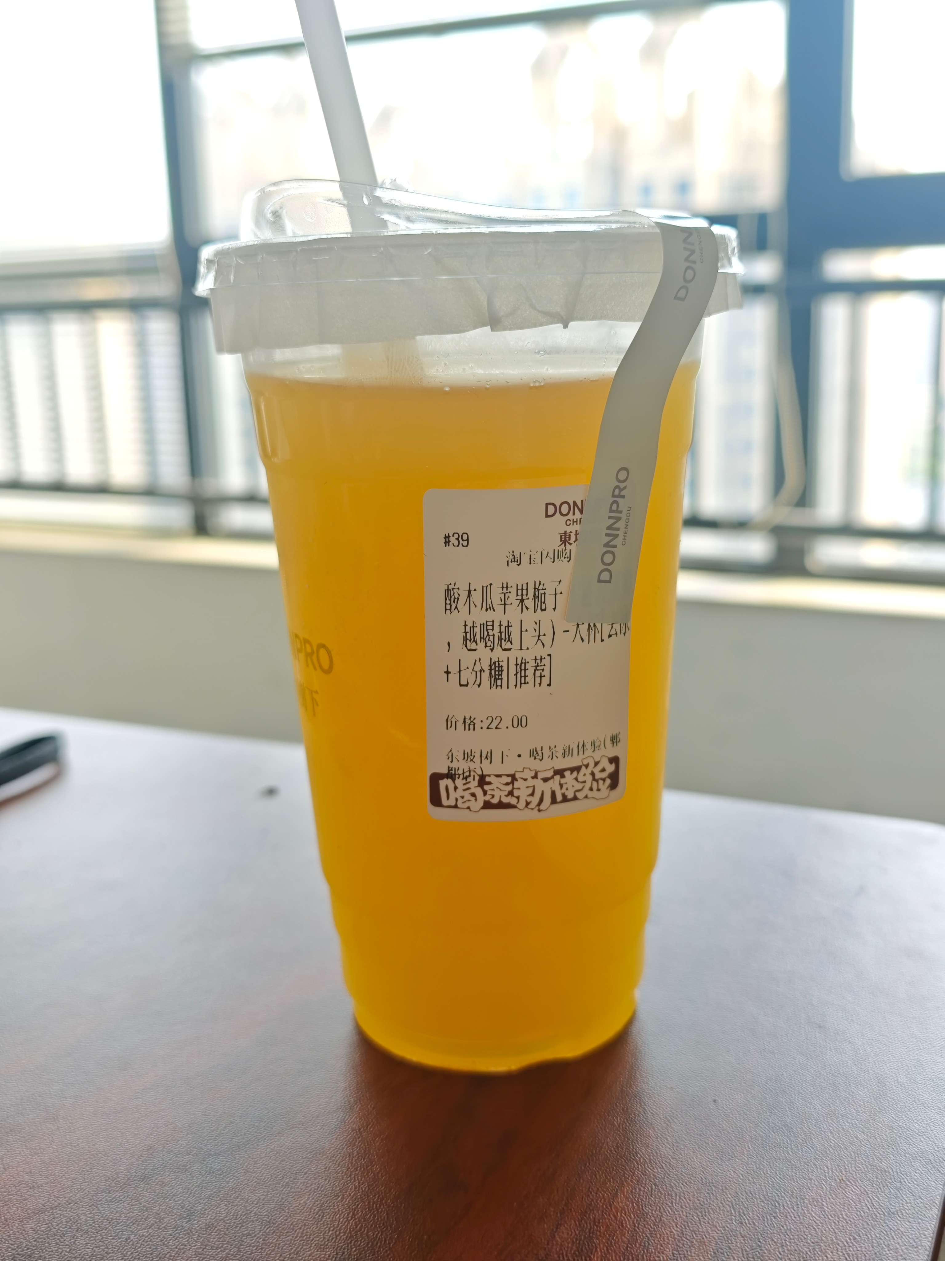 给外卖小哥指路指了7分钟，关键不听指挥，把另外两个单元都走了硬是不走我这个单元，