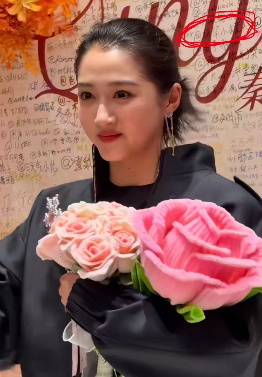 我的ID已经和关晓彤合上照了