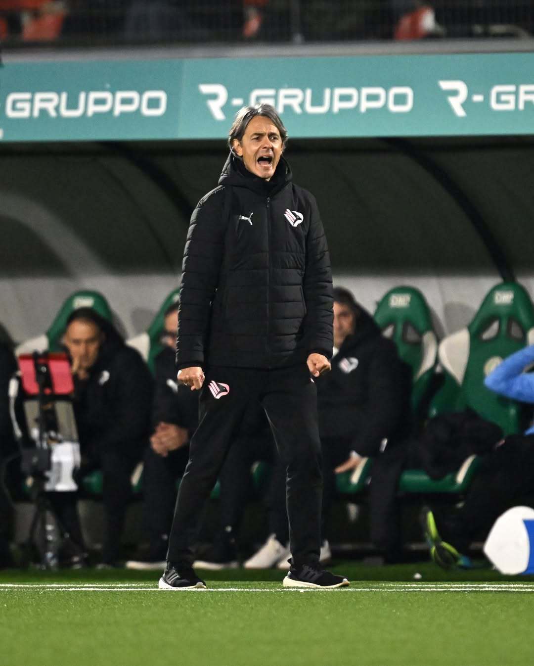 意乙 由菲利普·因扎吉🇮🇹教练执教的巴勒莫客场与阿维利诺队2：2握手言和。a