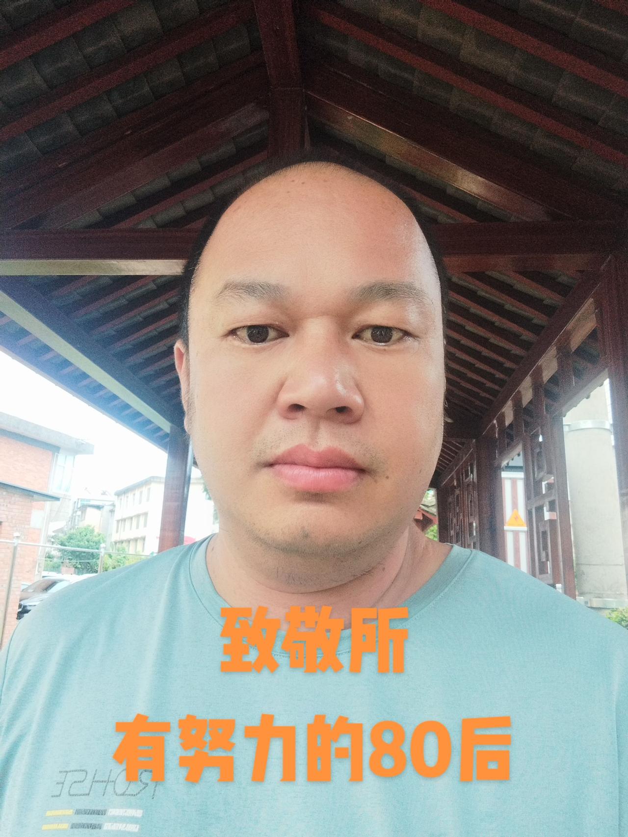 人到中年，户外独处成了我的常态。没有刻意的安排，就是想一个人待着，慢慢晃、慢慢走