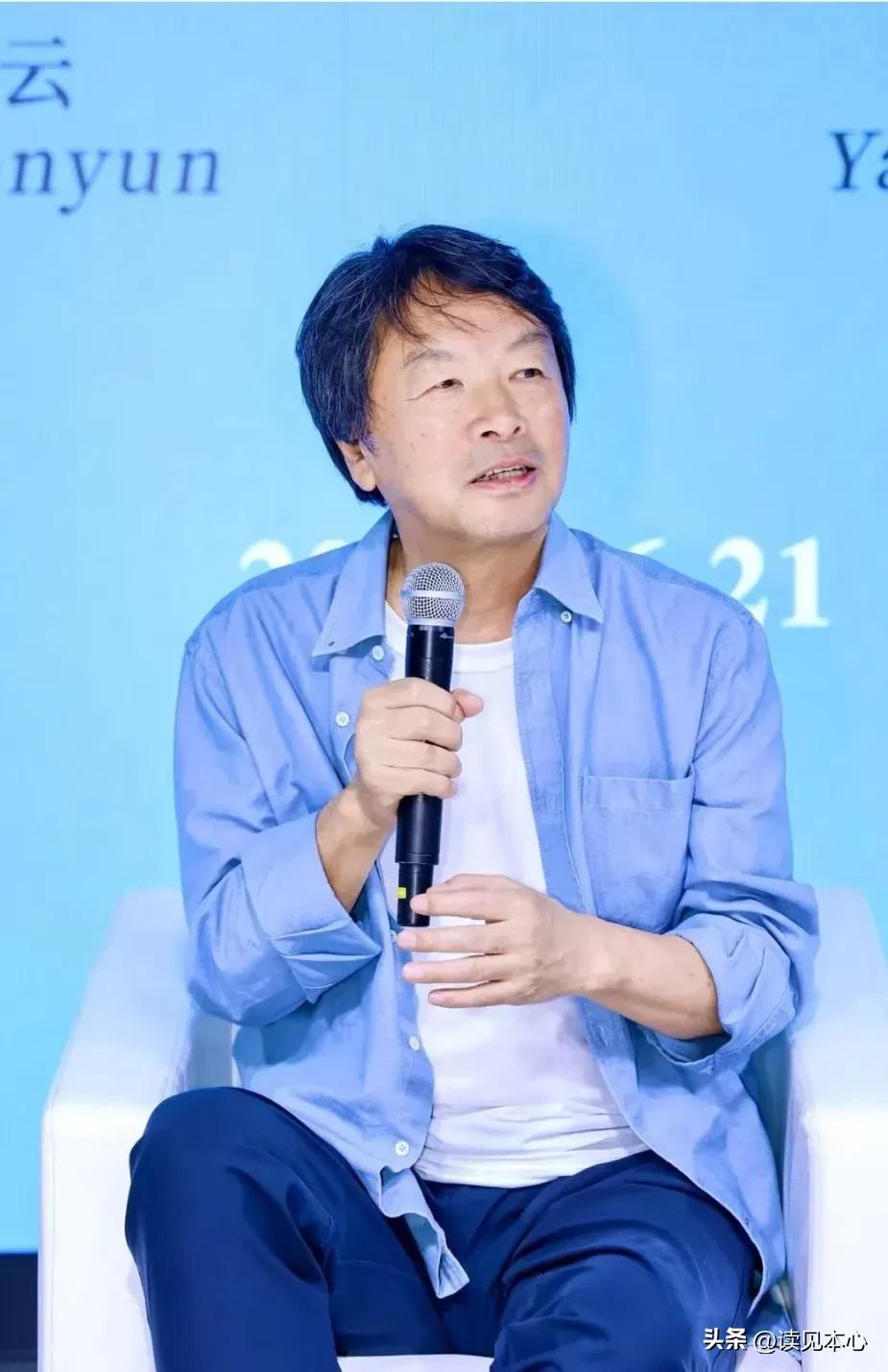 刘震云语出惊人：“退休后，没人请客，没人联系，不是你人缘差，也不是人情冷漠，而是