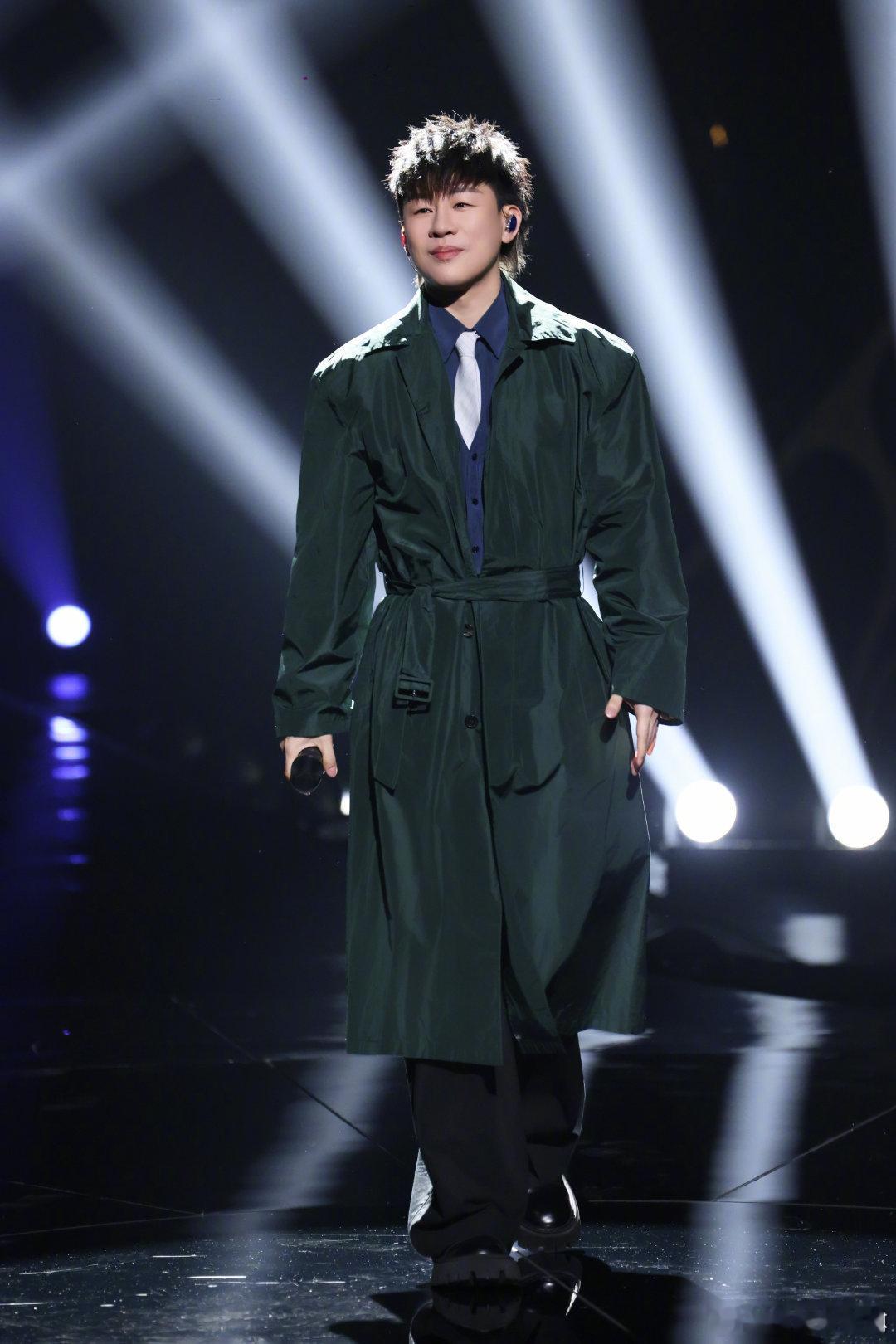 歌手制片人称选曲决定权在歌手手里歌手2026歌手自主把控选曲方向，与节目组双向交