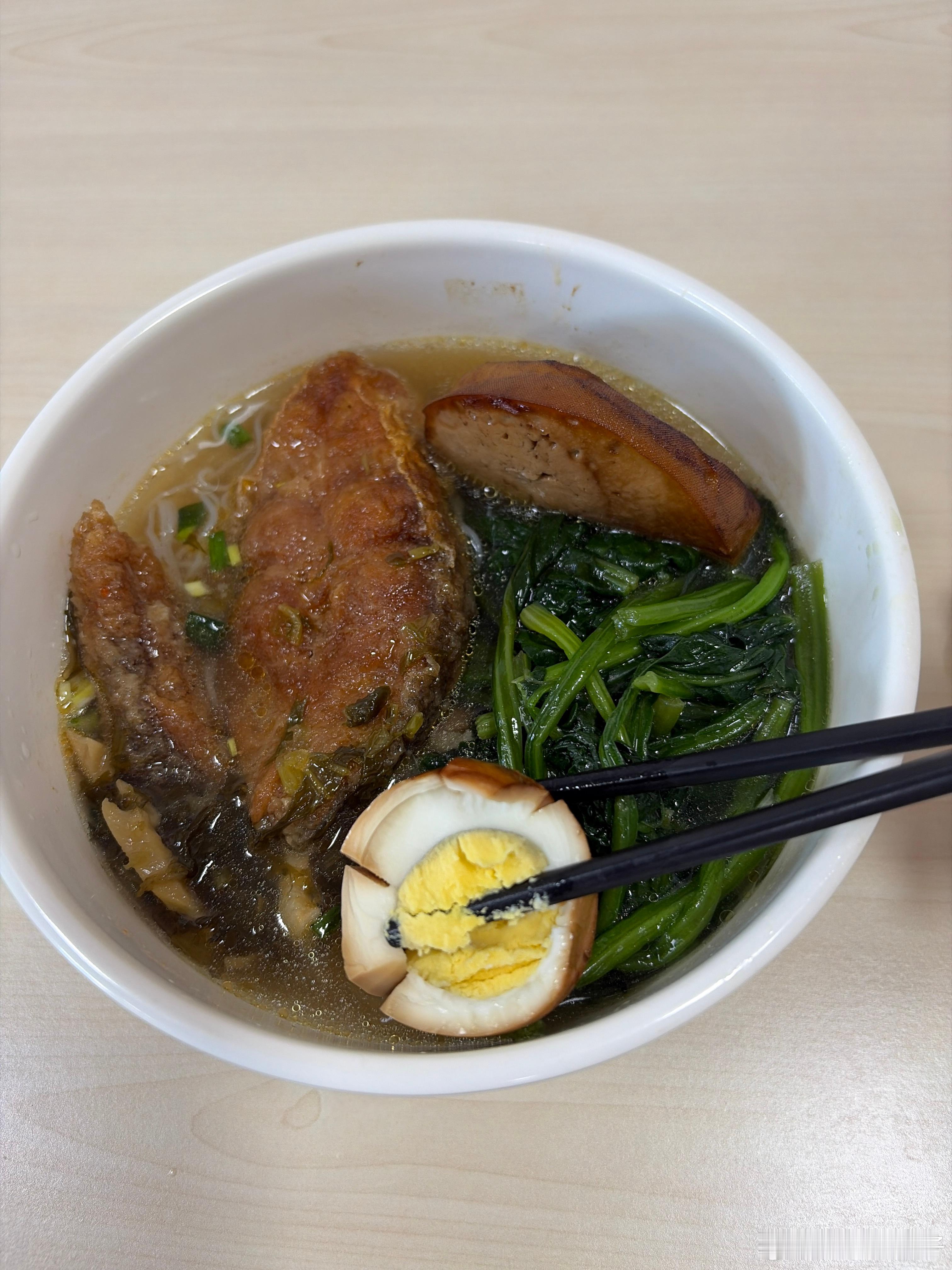简简单单一碗面🍜 