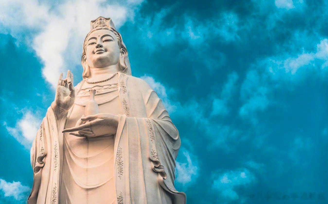 礼赞观音，有求必应，见闻吉祥，礼赞共沾喜气！ ​​​