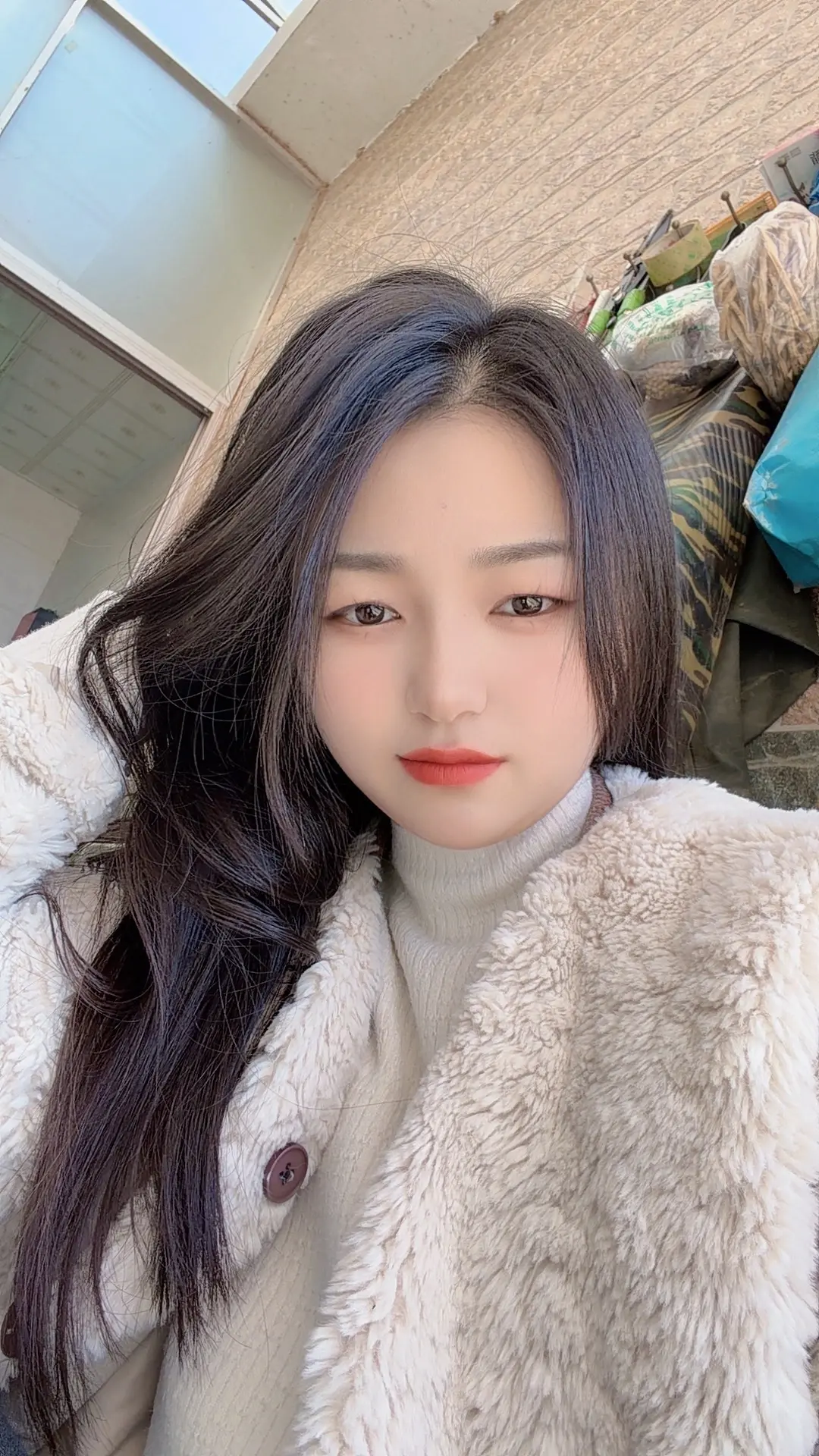 跟谁在一起，真的不一样， 有的人，就像充电器， 聊几句就会让你满血复活...