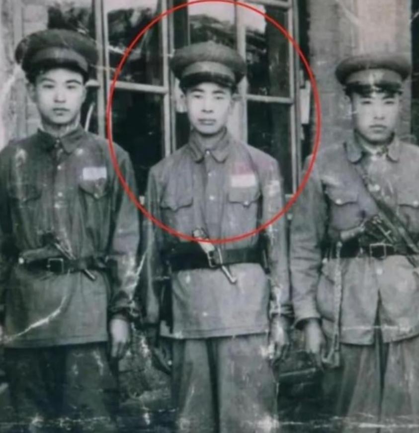 1948年，一个日本人冒充中国人，加入了解放军，征战半个中国，立下汗马功劳，还参