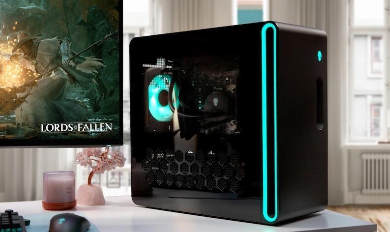 【戴尔外星人推出AURORA R16台式机】近日，外星人推出新款Aurora R