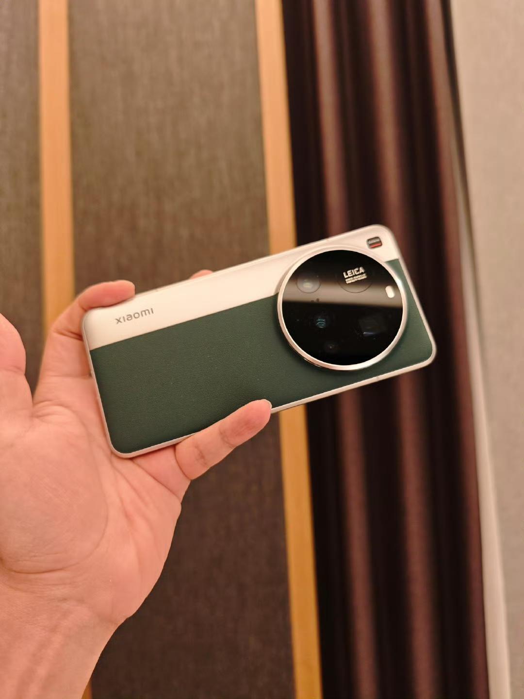 据说小米15 Ultra含金量暴增
属于国礼级别了吧
没后门 很安全 ​​​