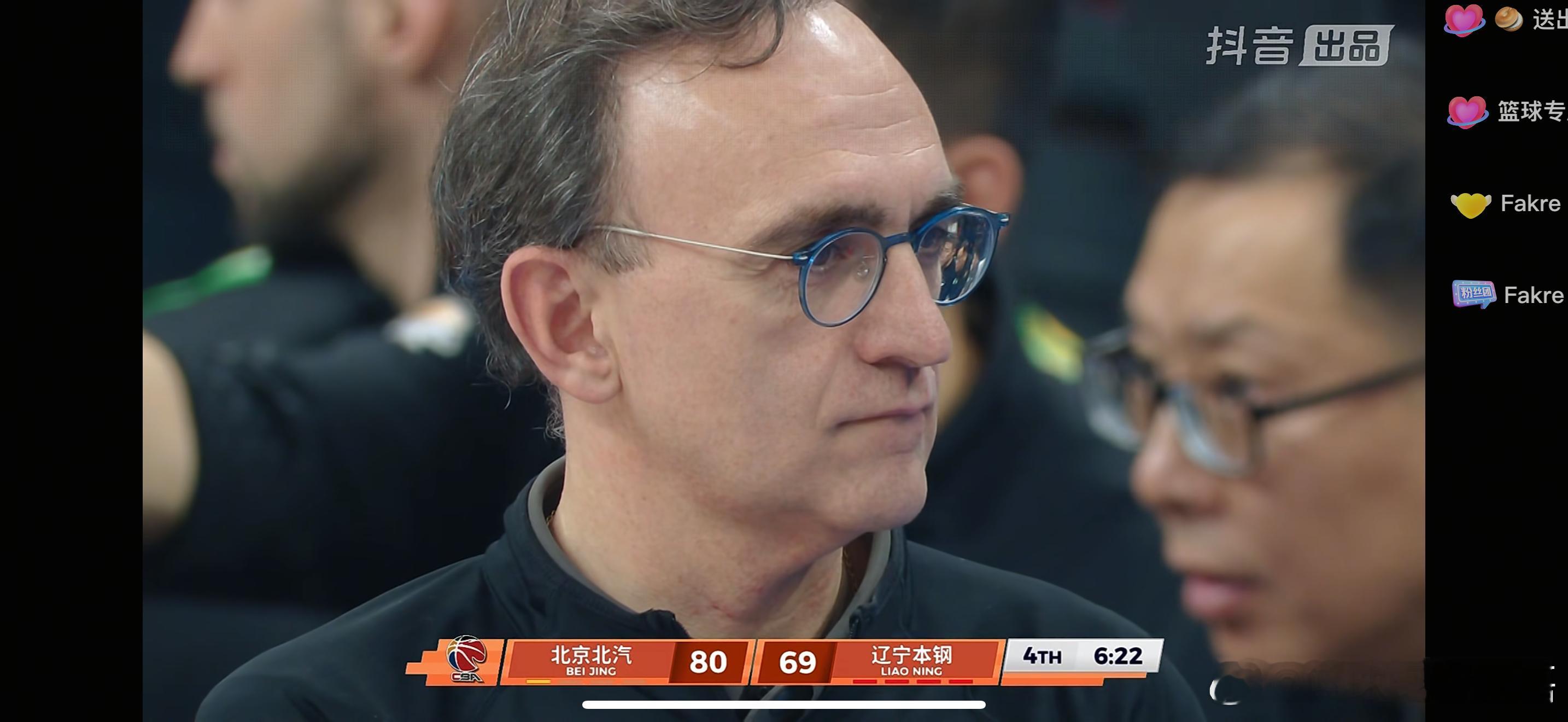 杨鸣指导连吃两T成为了比赛最大的转折点，乌戈感觉还没反应过来，比赛已经花了。北京