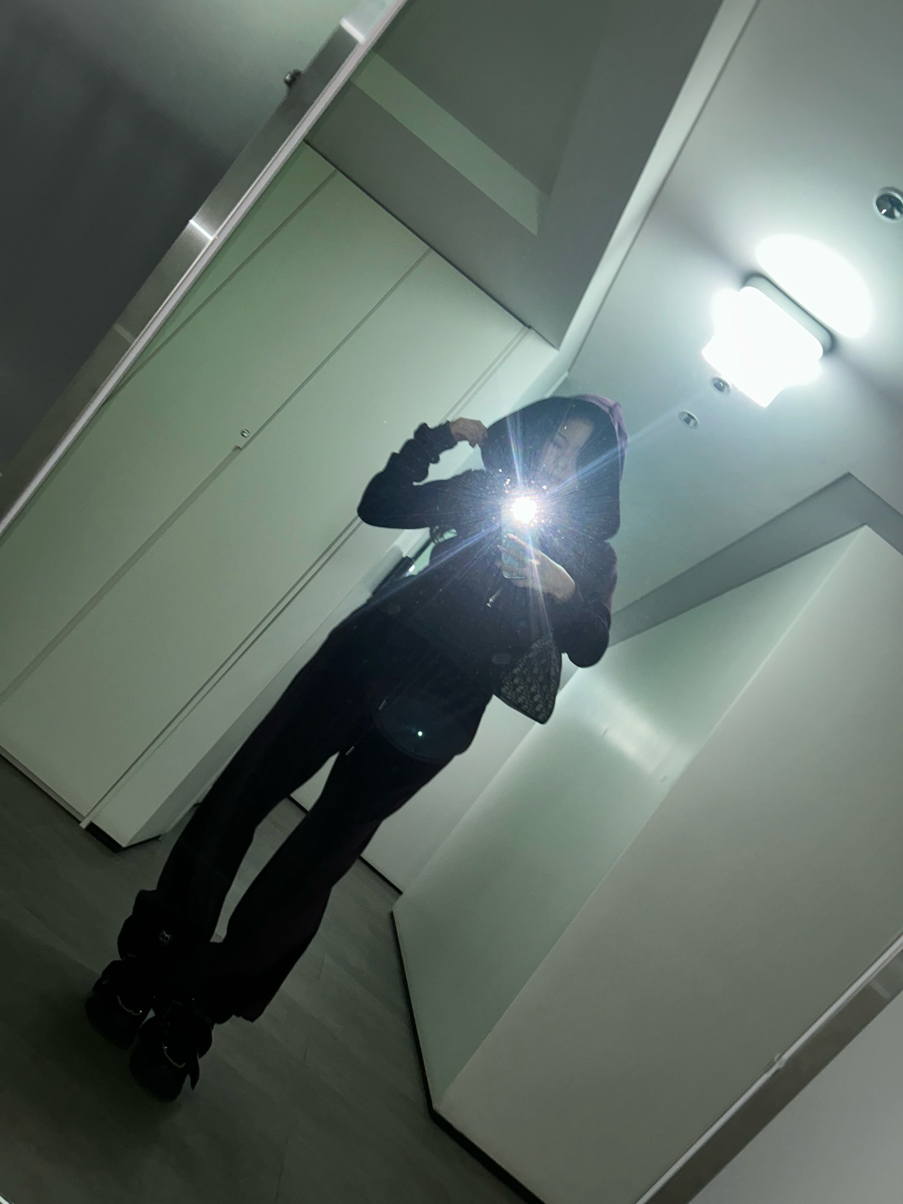 260929 NMIXX Kyujin张圭真 ​​​