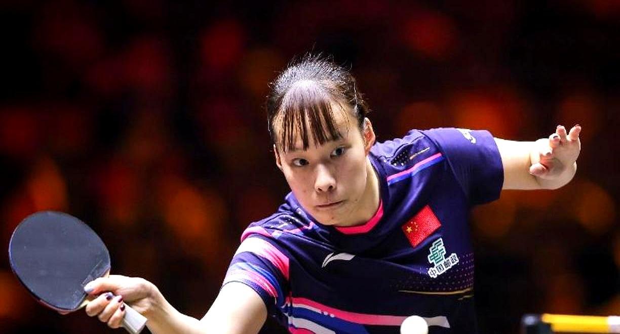 都以为冠军是何卓佳的，结果她连决赛的门都没摸到！
 
你敢信吗？马斯喀特女单决赛