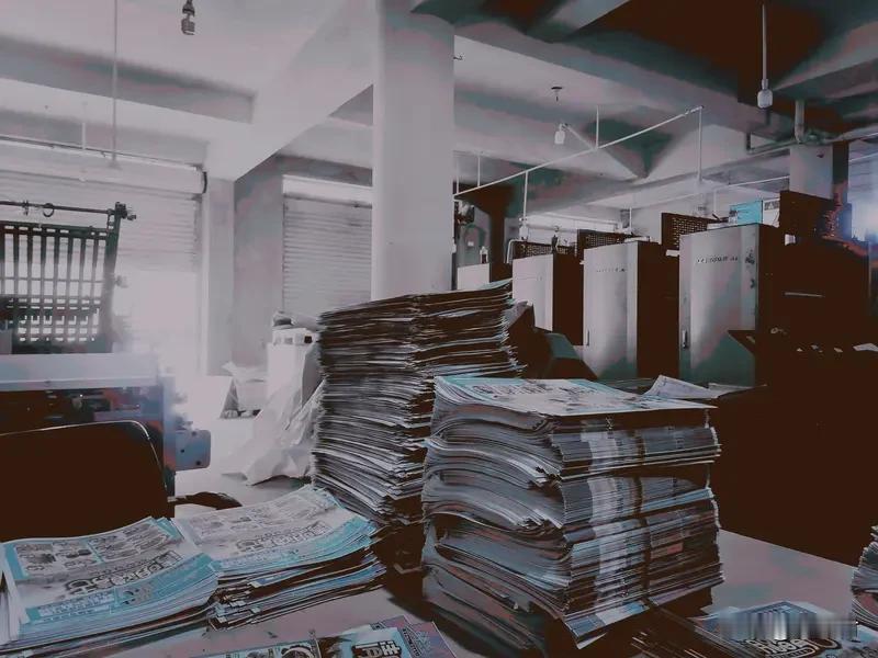 为什么学校不统一打印作业 之前我也纳闷过，明明一个年级几千份作业，找印刷厂批量印