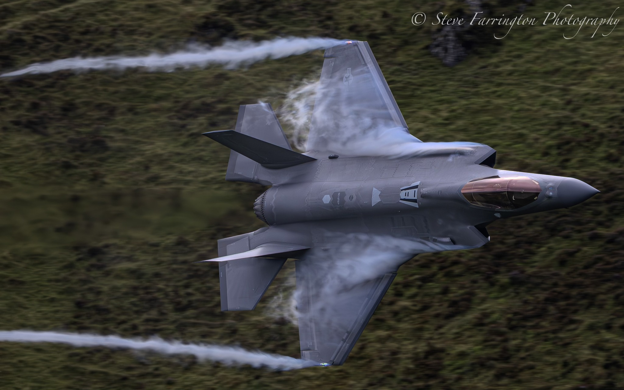马赫谷上空的F-35 ​​​