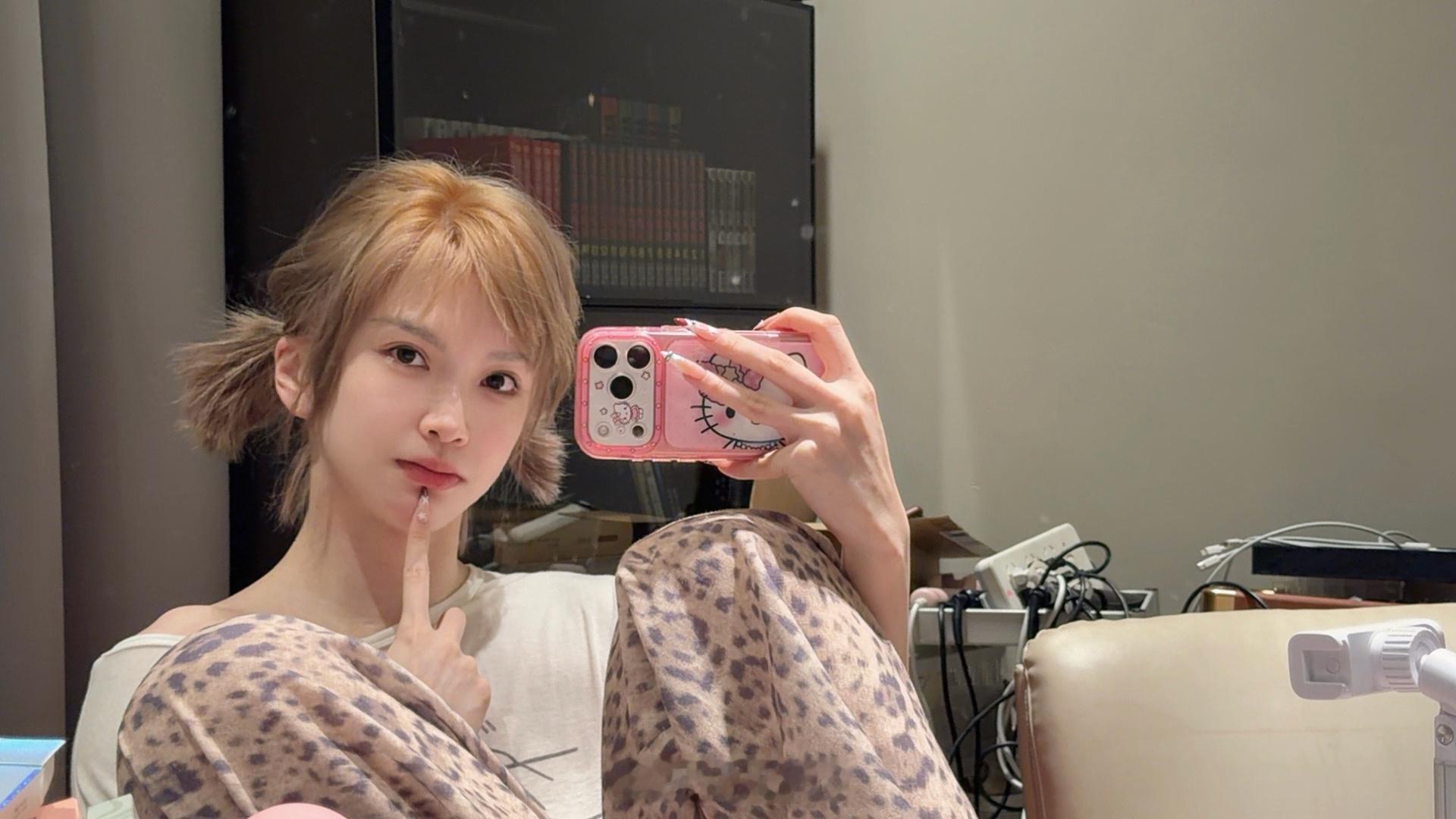 嗯 