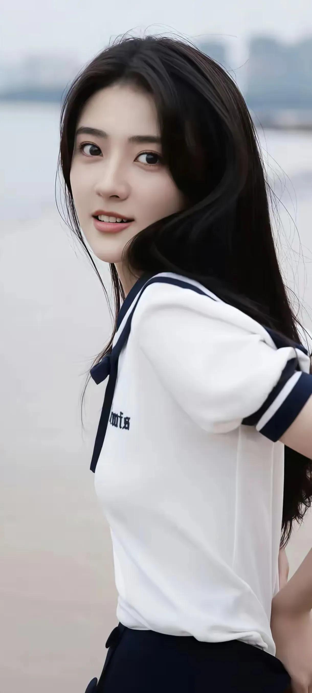 分享美女穿搭服饰
