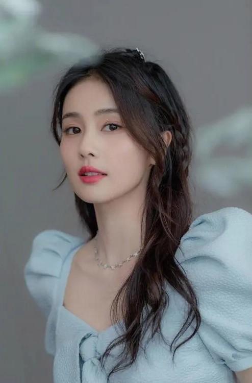 大快人心——在全网的声讨下，白鹿曼谷粉丝见面会取消了，这是人性与善良战胜贪婪与铜