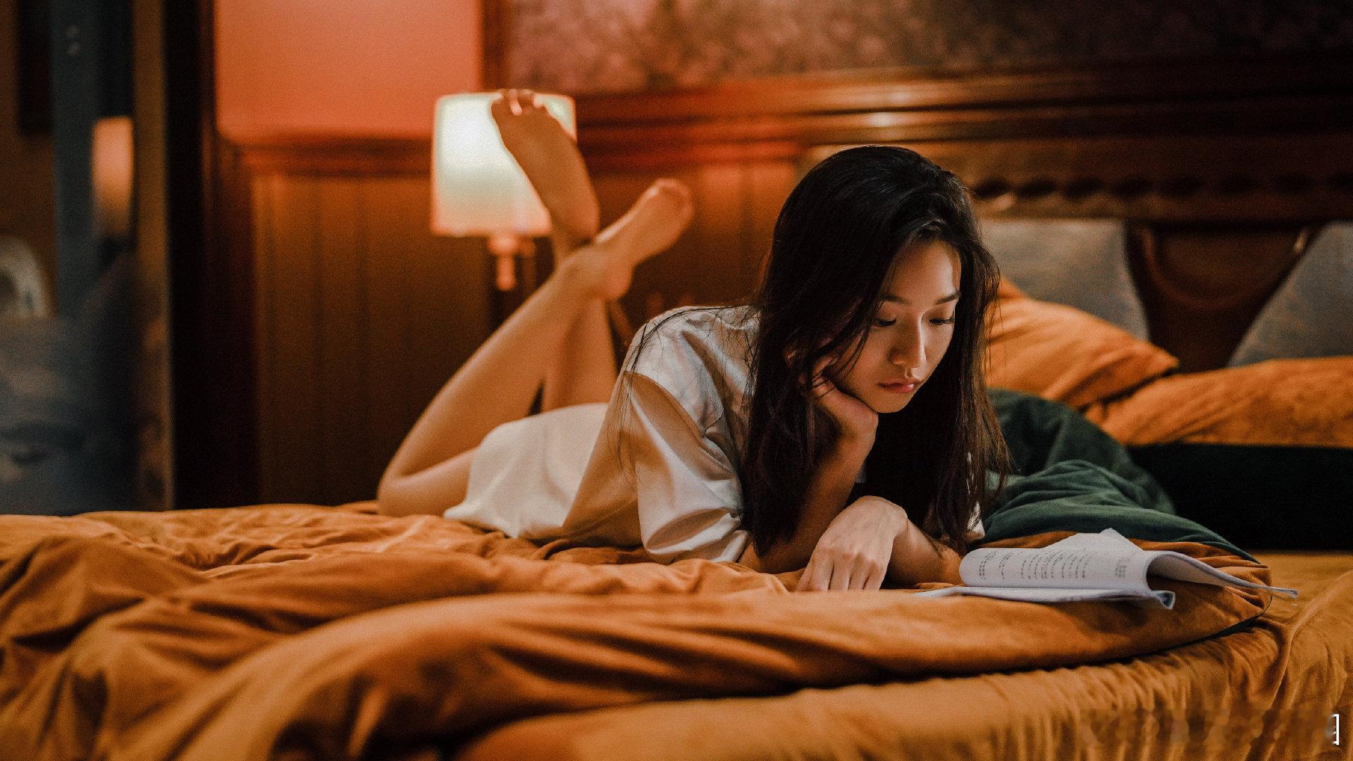 #郑水晶发文告别错位江娜# 江娜的不幸让人心疼，郑水晶诠释到位。发文告别，展现对