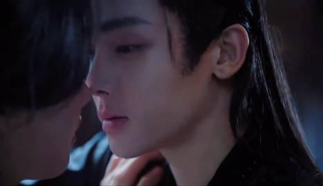 侯明昊二字诀喊出连续剧 侯明昊真的是把“喊我”“骗我”“爱我”这三句台词玩出了新