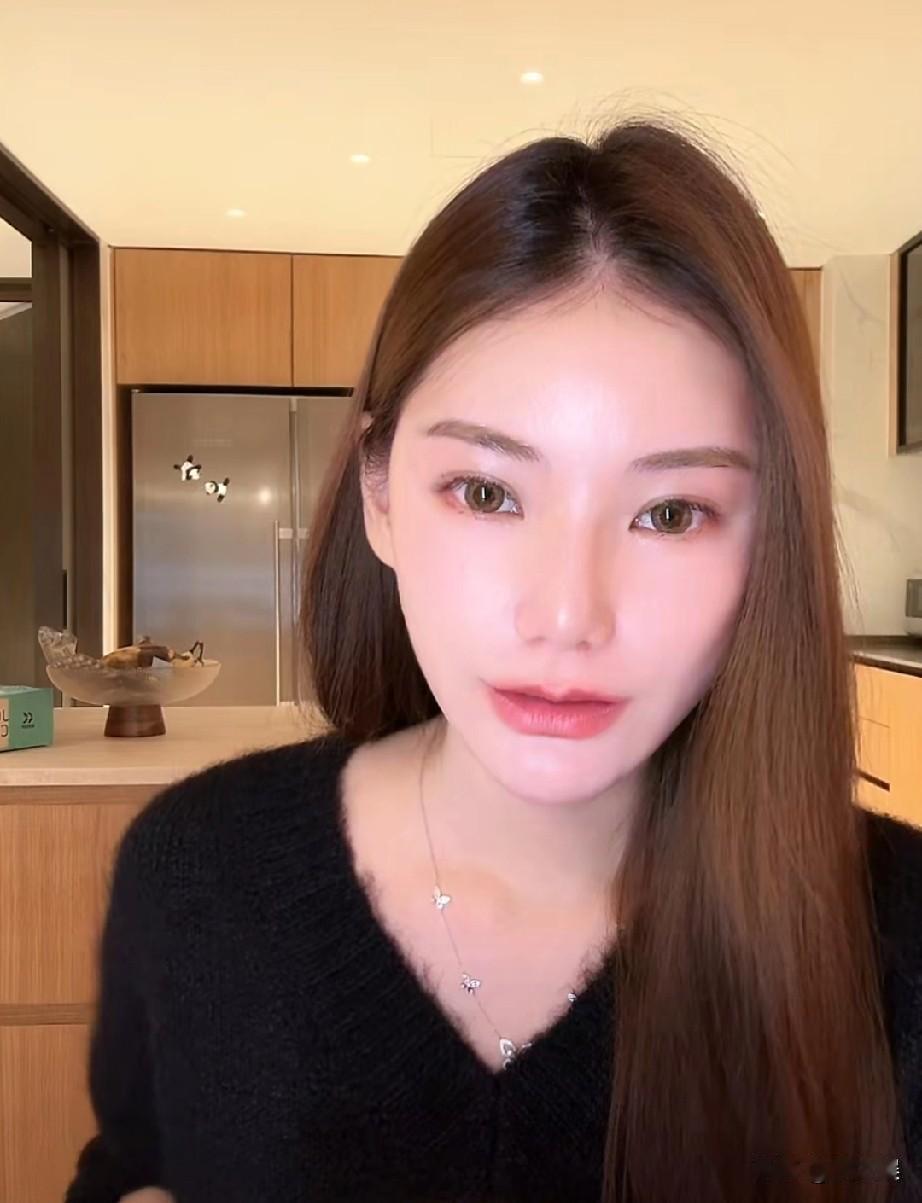 汪小菲，真是有福气啊娶了这样能干的一位媳妇，怀孕了半夜也夜宵也直播，真是太能干了