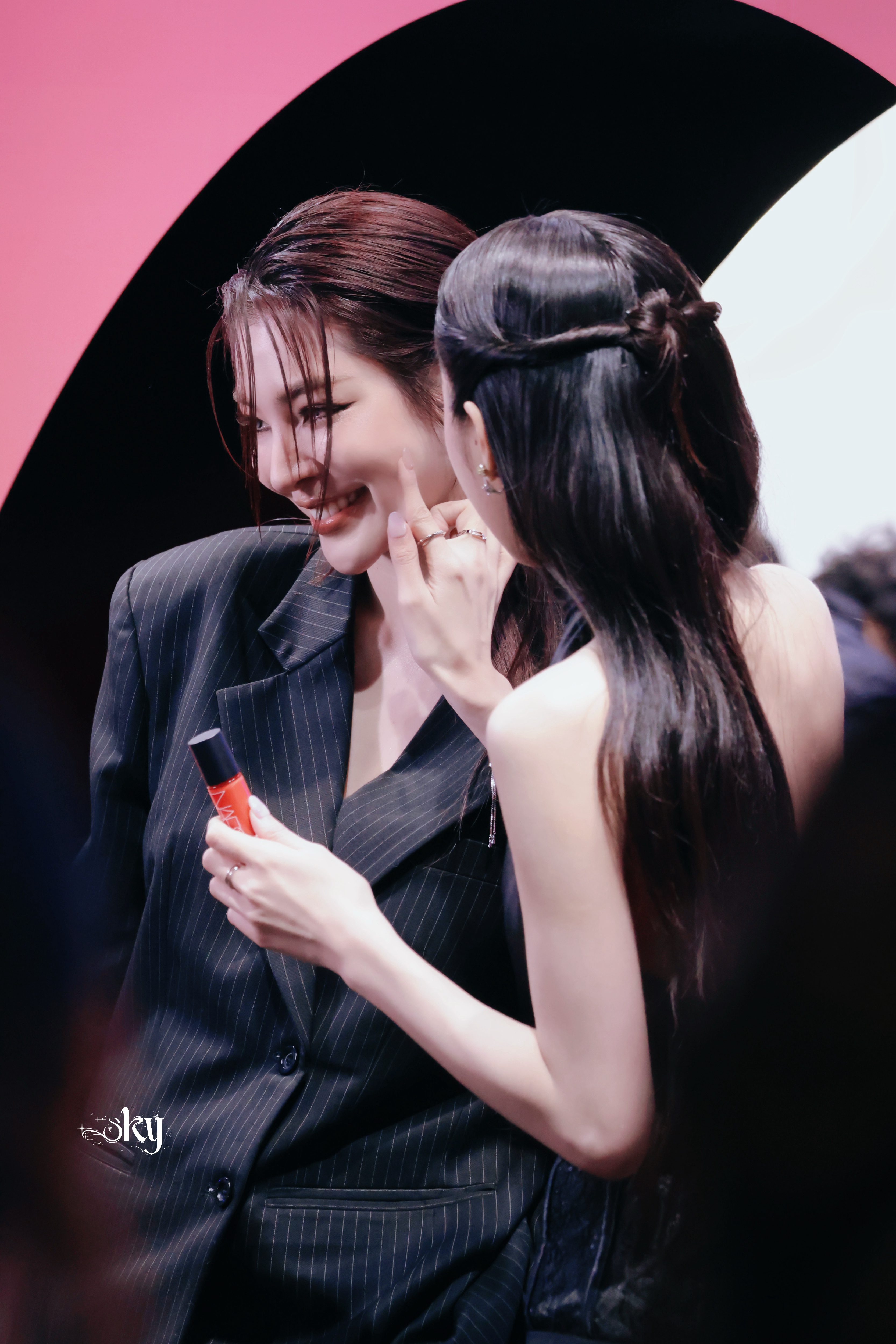 FayeAtom_TH  🌻🍑fayeatom NARS线下活动 （缓慢编辑