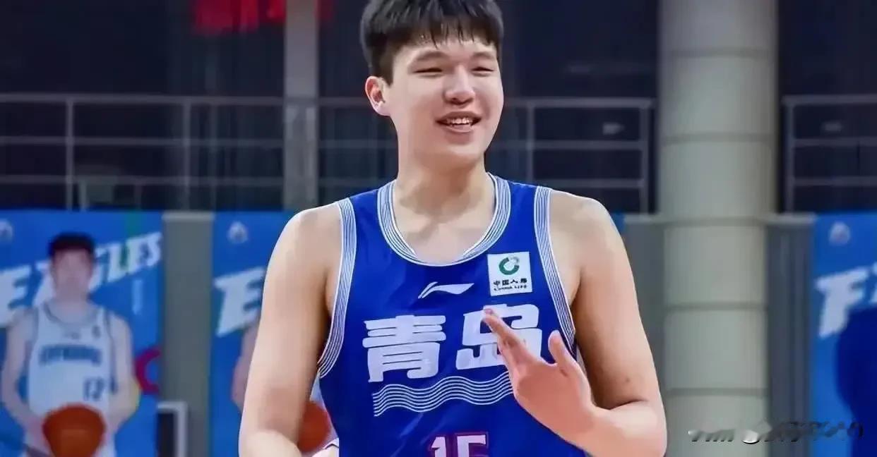 年轻就是资本，年轻人有无限可能！以下几位，不知道谁会最先敲开NBA的大门

★众