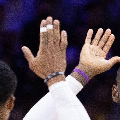 ➡那还不是你场外大哥干的好事威斯布鲁克追梦格林金州勇士追梦：威少是湖人替罪羊之一