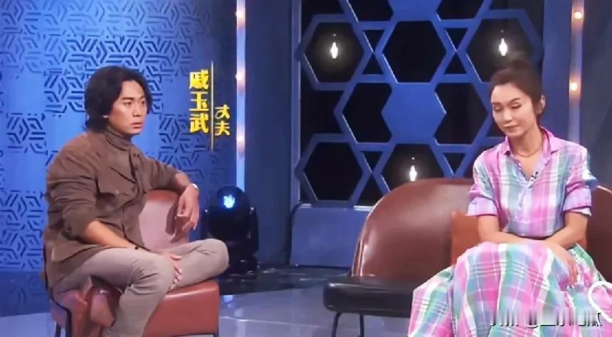 白微秀和戚玉武这对夫妻实在是太般配了，他们从荧幕合作到相爱。两人都付出了真情。现