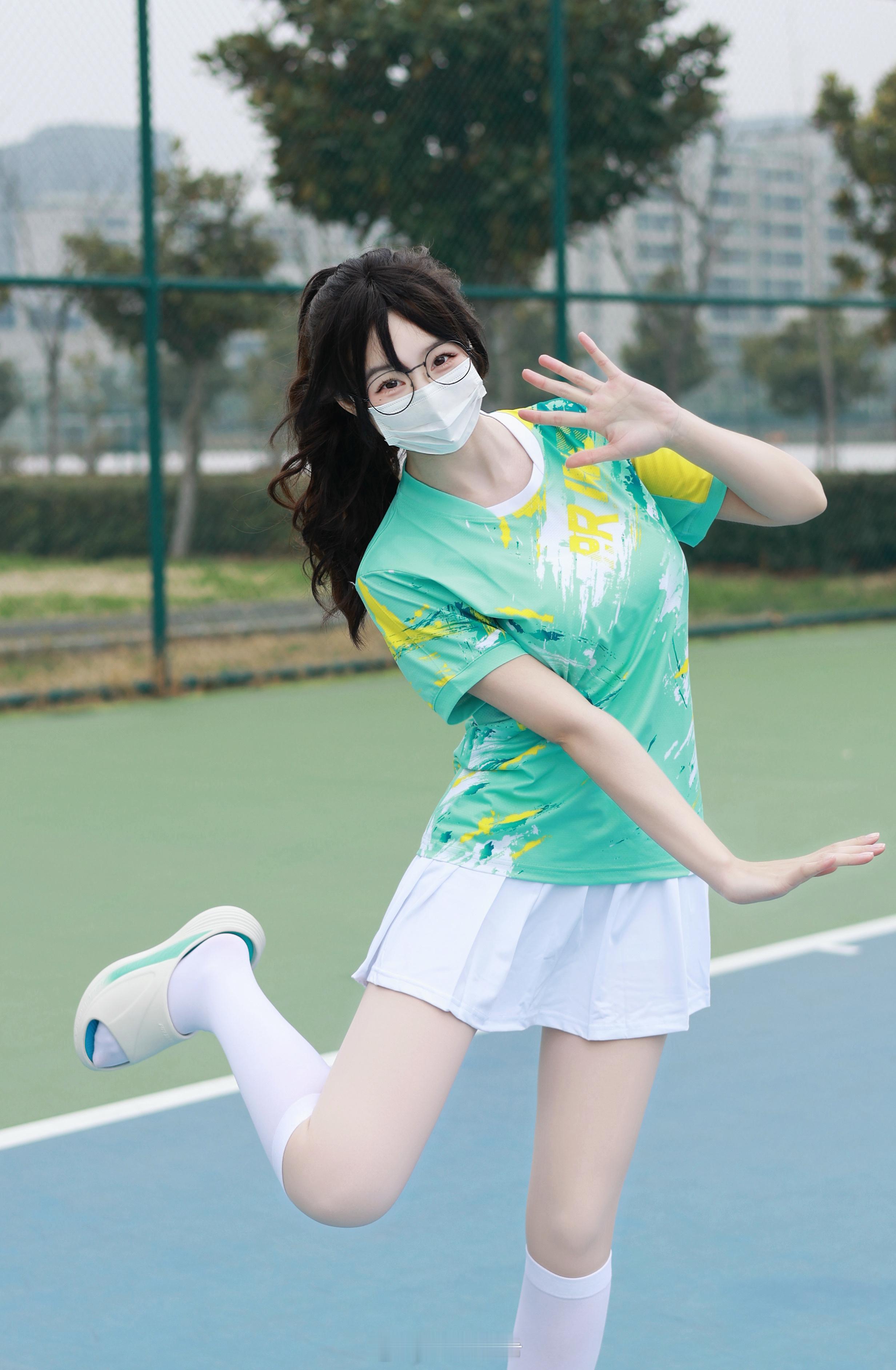 是爱运动的女孩一枚 